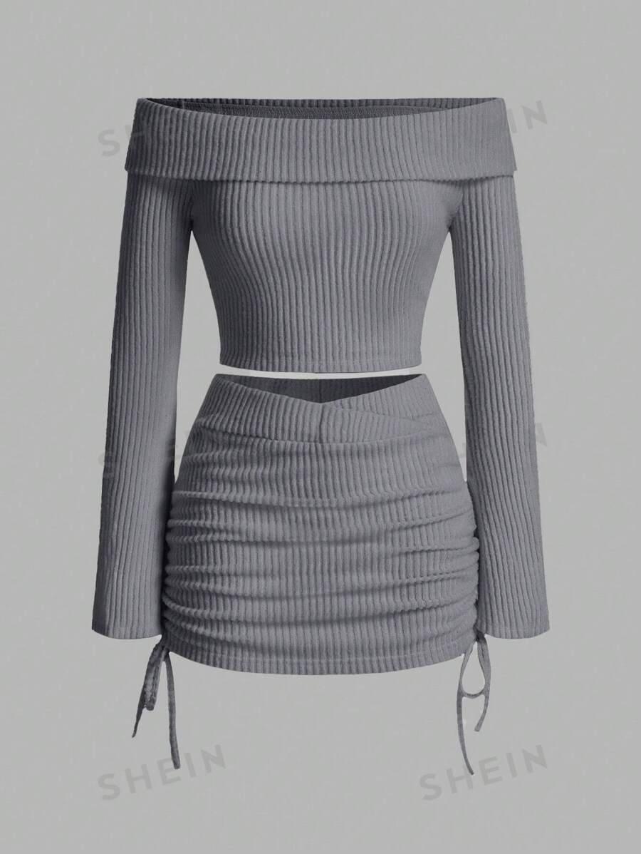SHEIN EZwear Conjunto casula de mujer para el año nuevo tejido con hombros descubiertos, mangas largas y falda con cordón