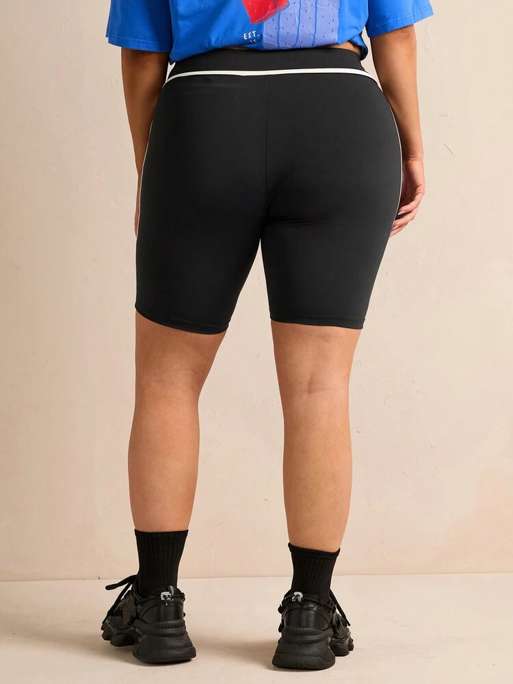 Plus Size Alphabet Printed Zipper Fly Half Placket Cycling Shorts