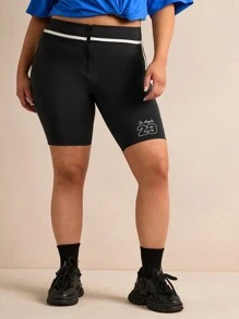 Forever 21 Plus Size Alphabet Printed Zipper Fly Half Placket Cycling Shorts - Black - View 3