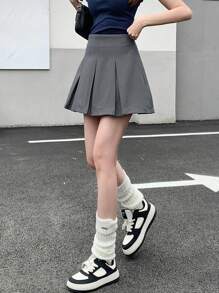 DAZY Women's Solid Color Pleated Mini Skirt