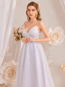 Elegantes, minimalistisches, einfarbiges, hochgeschnittenes A-Linien Trägerkleid für die Hochzeit