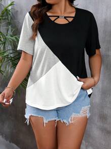 SHEIN LUNE Plus Size Hollow Out Contrast Collar Color Block T-Shirt - Multicolor - View 5