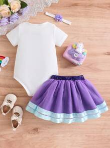 SHEIN 3件套女婴休闲可爱独角兽印花连体衣配网纱裙，含发带，适合春夏外出穿着