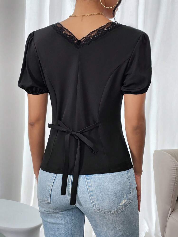 Women's Lace Splice Short Sleeve Shirt With Bow Decoration