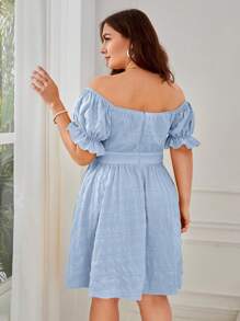 Dreamara Plus Size Đầm dây rút trễ vai màu trơn khoét rỗng - Màu xanh nhạt - Xem 2