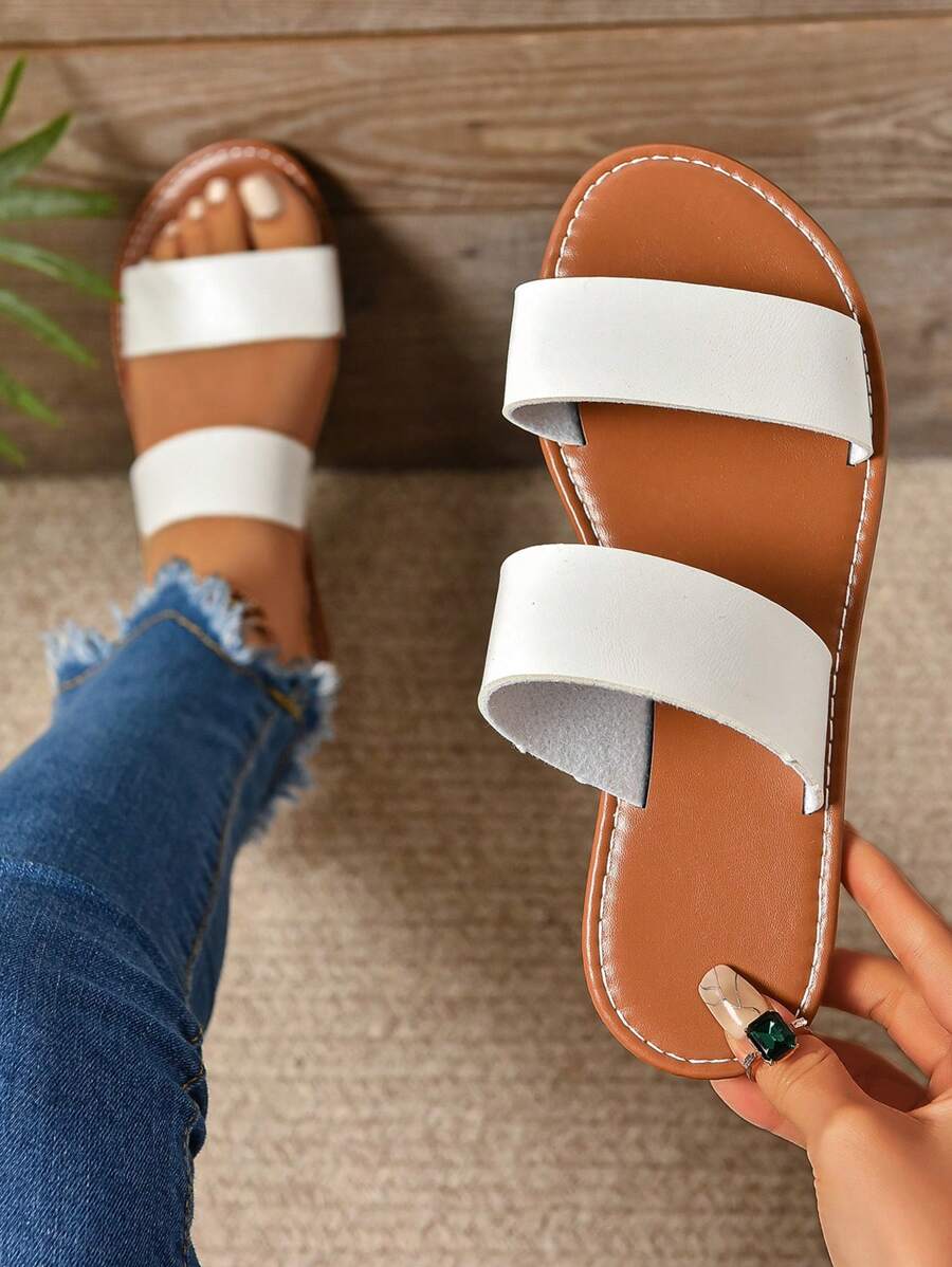 Latest Plus Size Women's Slip-On Casual Fashionable Versatile Flat Slippers - White - View 1