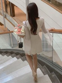 DAZY 女士短款优雅返校节礼服秋季优雅返校服长袖连衣裙 - 杏色 - 查看 2