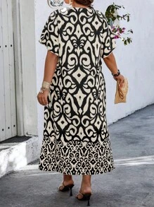 EMERY ROSE Plus Size Women Floral Print Batwing Sleeve Dress, Women Summer Outfit - Black - View 2