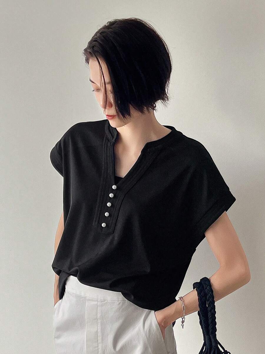 FRIFUL Women's Solid Color V-Neck Batwing Sleeve T-Shirt - Black - View 1