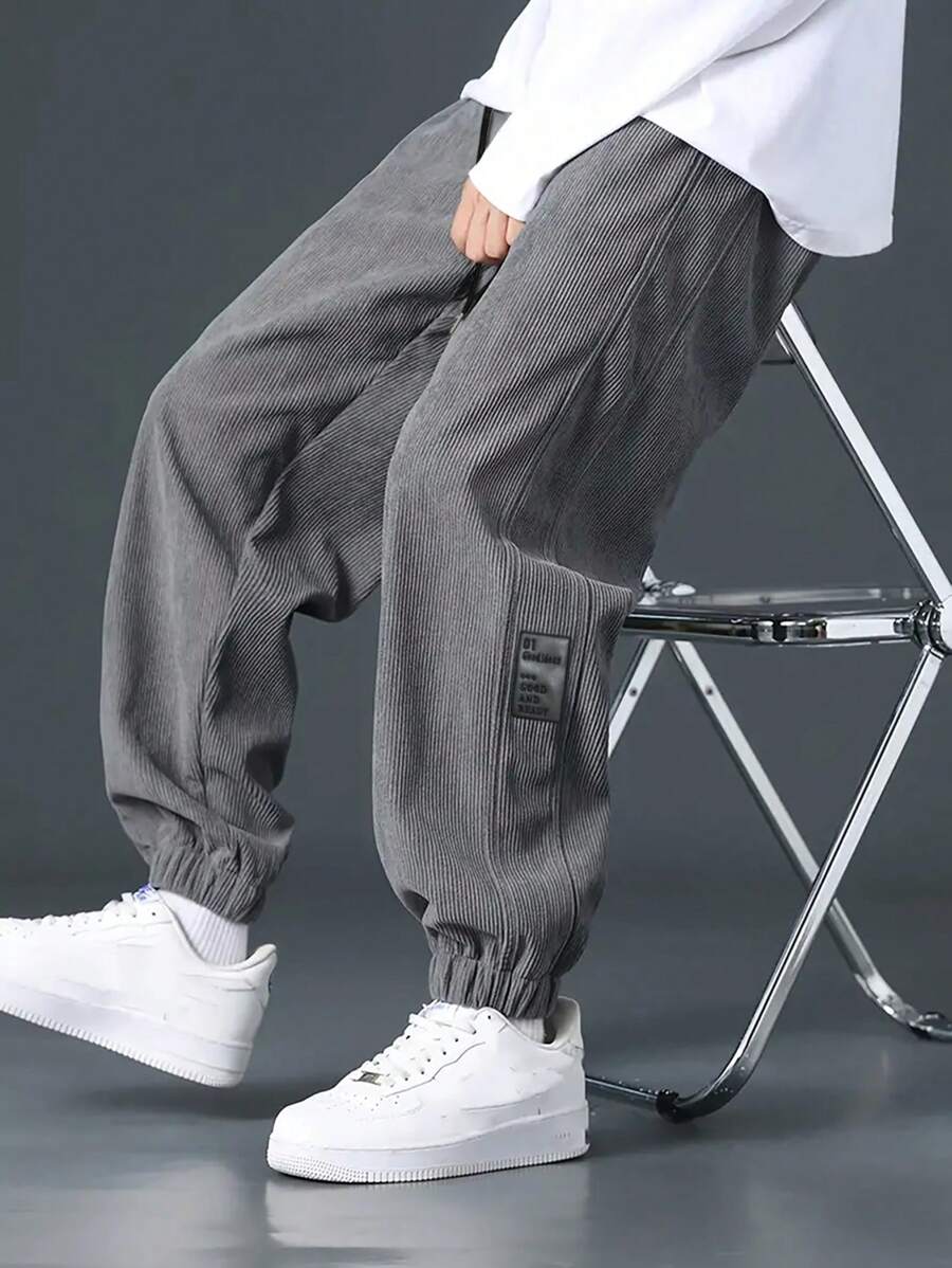 Manfinity Hypemode 男士休闲卷边裤适合日常搭配宽松长款运动裤灯芯绒纯色外出，适合秋冬季 - 深灰色 - 查看 1