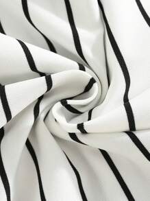 SHEIN 4入組男童休閒條紋塗鴉恐龍印花口袋設計圓領短袖t卹和短褲套裝 - 黃色 - 查看 3