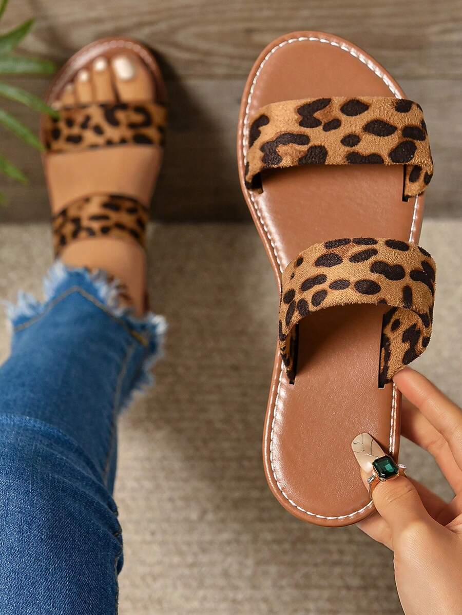 大码新款时尚百搭休闲女式平底凉鞋，适合沙滩装、夏季穿搭 - 彩色 - 查看 1