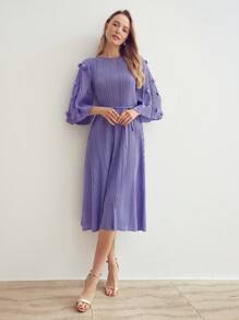 MOTF PREMIUM FASHIONABLE AND ELEGANT MID-LENGTH PLEATED DRESS WITH THREE QUARTER SLEEVES AND BELT - Purple - View 7