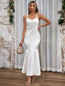 SHEIN Belle Solid Color V-Neck Fish Tail Hem Cami Dress