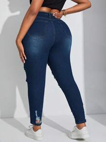 SHEIN SXY Women's Plus Size Distressed Skinny Jeans
