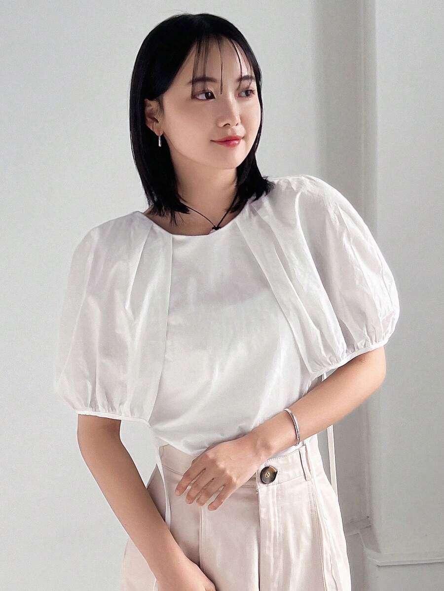 FRIFUL Women's Simple White Short Sleeve Round Neck T-Shirt - White - View 1