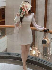 DAZY 女士短款优雅返校节礼服秋季优雅返校服长袖连衣裙 - 杏色 - 查看 3