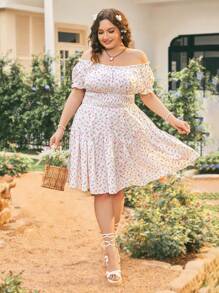 Dreamara Vestido romántico de línea A estampado con flores rosadas, de hombros descubiertos, con mangas con volantes y cintura ajustada, para vacaciones en el campo para tallas grandes en verano