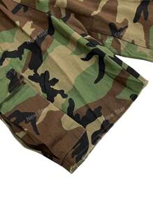 Pantalones cortos cargo informales con estampado de camuflaje y múltiples bolsillos