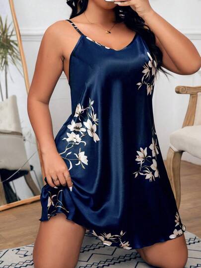LuxeNights Plus Size Bloemen Printed Spaghetti Strap Sleep Dress Pajama view 5
