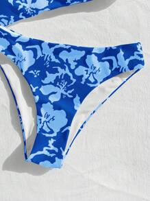 SHEIN Swim 隨機印花十字交叉綁帶分體比基尼套裝，適用於夏季沙灘 - 藍色 - 查看 3