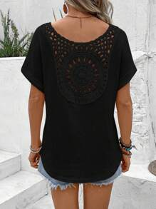 SHEIN VCAY Camiseta Corta De Manga Corta Con Cuello En 'v' Y Diseño De Murciélago Con Espalda Hueca Para Mujeres - Negro - Ver 5