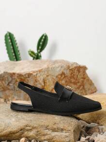 2025 Sapatos Pretos Femininos de Outono com Fivela de Cabeça de Tigre de Metal, Bico Quadrado, Salto Baixo, Calcanhar Exposto e Tira Traseira - Preto - Visão 5