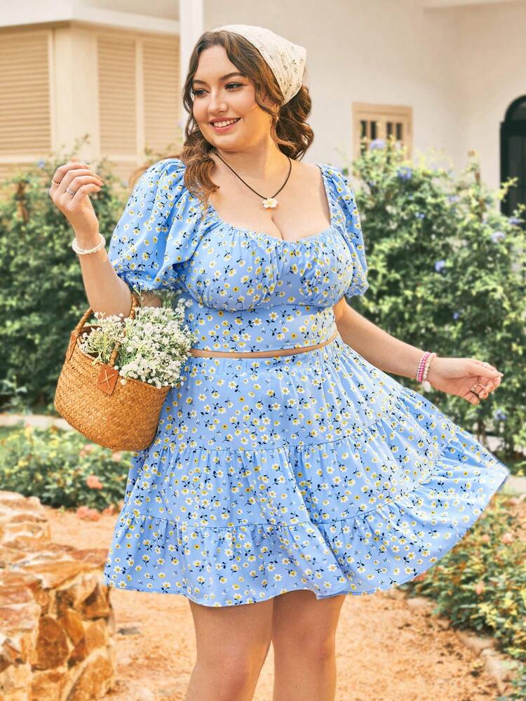 Women's Plus Size Vacation Style Short Sleeve Back Tie Cropped Top And Skirt Set With Ditsy Floral Print