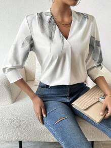 Chiquease Women's Plant Printed V-Neck Blouse - Black - View 3