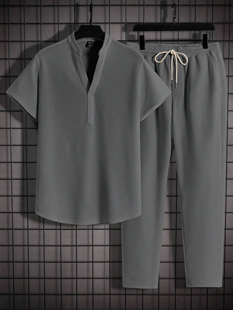 Manfinity VCAY Men's Loose Fit Notch Collar Short Sleeve Top And Drawstring Waist Pants - Grey - View 1