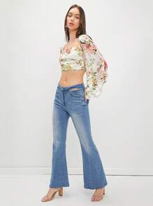 Enchnt Summer Women's Floral Print Square Neckline Ruffle Hem Bell Sleeve Cropped Blouse