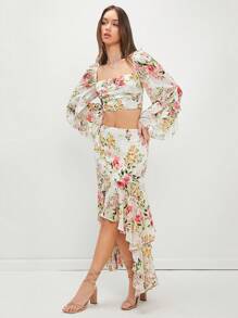 Enchnt Summer Women's Floral Print Square Neckline Ruffle Hem Bell Sleeve Cropped Blouse