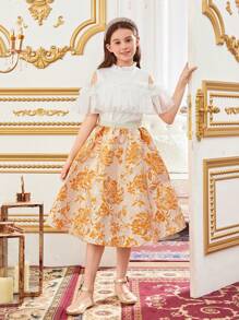 SHEIN Conjunto De Blusa Con Volantes Sin Hombros A Juego Y Falda De Jacquard Floral Para Niñas Adolescentes