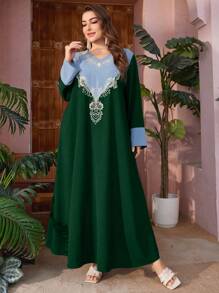 Al Najma Plus Size V-Neck Contrast Color Embroidered Arab Long Dress Kaftan Jalabiya Dress - Dark Green - View 5