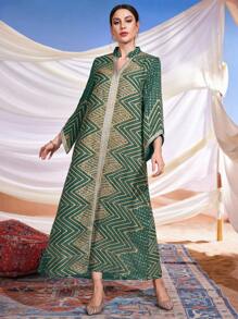 Al Najma 打补丁刺绣丝带细节有缺口领修身腰线连衣裙 - 彩色 - 查看 1