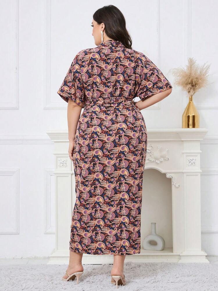 Plus Size Women's Short Sleeved Shirt Dress With Paisley Pattern