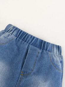 2pcs/Set Spring Summer Baby Boy White Top & Denim Zipper Fixed Bag With Light Wash Jean Shorts Fashionable Boy Outfit