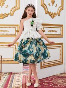 SHEIN Ensemble Pour Filles Préadolescentes, Mignon, Style Palace Vintage, Décoration Florale En 3d, Top Épaule Oblique Avec Manches Bouffantes Et Jupe Évasée En Jacquard - Vert - Voir 5