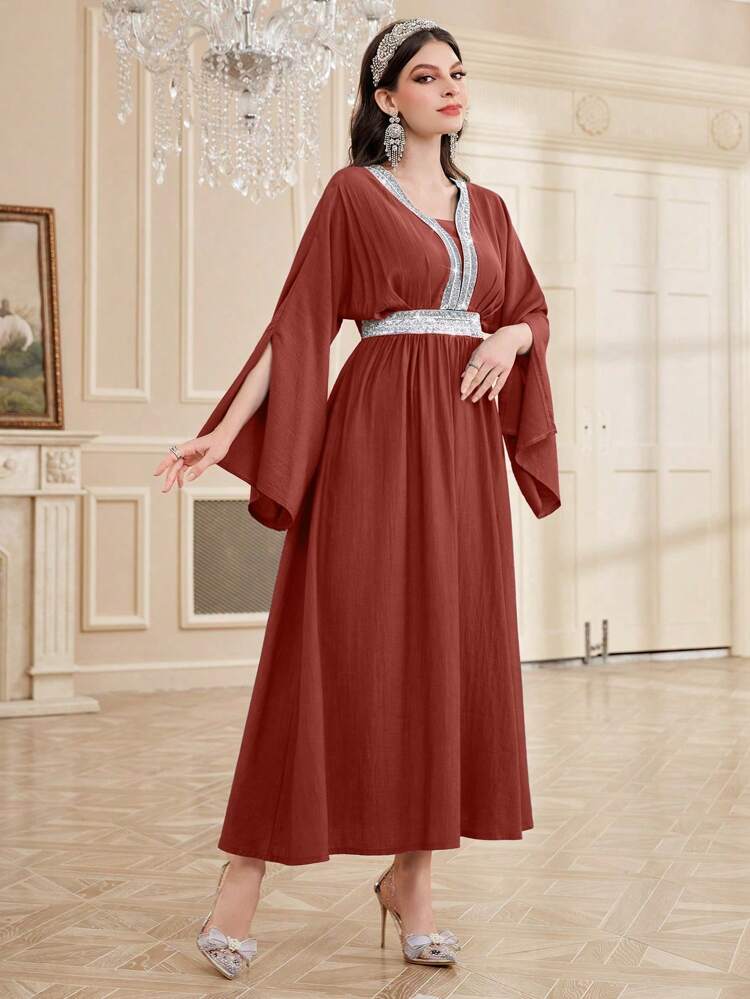 Women's Sparkly Color Block Batwing Sleeve Arabian Dress With Cinching Waist