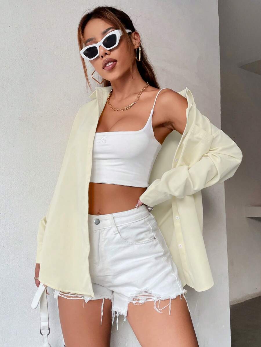 SHEIN Unity Màu thuần Có nút Thả vai Áo sơ mi Với Patch Túi - Màu be - Xem 1