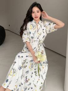 DAZY Women's Floral Printed Short Sleeve Tie Neck Dress - White - View 6