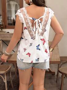 Flirla Plus Size Butterfly Print Round Neck Lace Splice Shirt - White - View 2