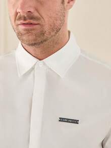 Manfinity NXTstreet 男士金屬扣織紋長袖襯衫 - 白色 - 查看 5