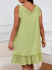 Plus Size Solid Color Frilled Hem & Trim & Pleated Detailing Night Dress - Green - View 2