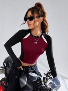 SHEIN EZwear Letter Patched Detail Contrast Raglan Long Sleeve Crop Tee - Burgundy - View 4