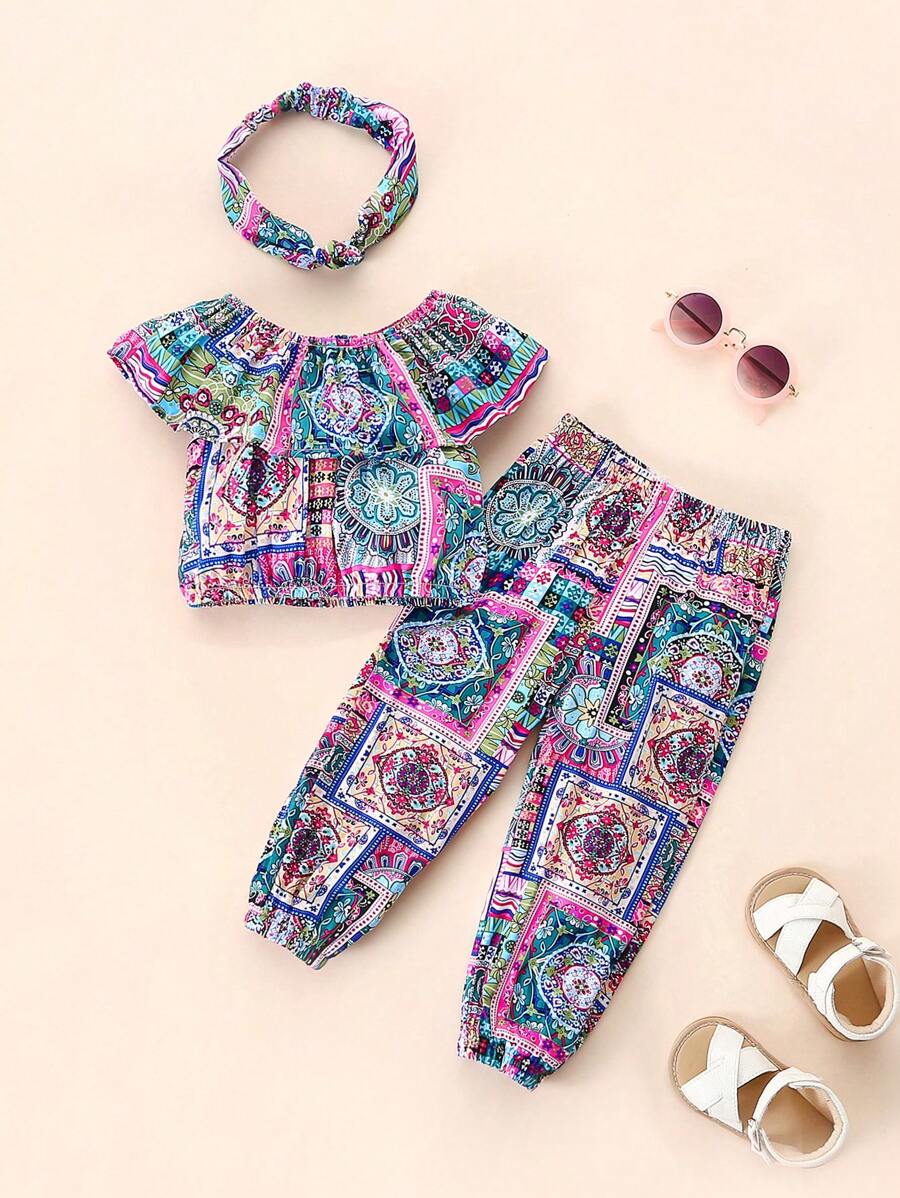 SHEIN Playful Pals 嬰兒女孩圍巾印花荷葉邊上衣和褲子,配飾髮箍 - 彩色 - 查看 1