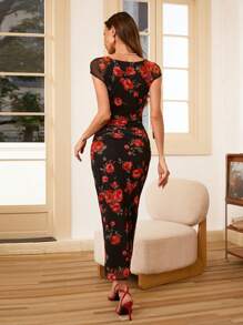 Aveloria Kwiatowy nadruk Pofałdowany Dopasowana sukienka