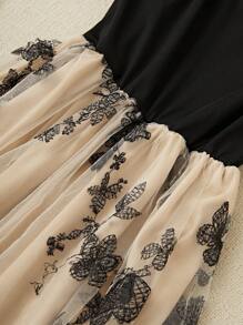 Franclia 蝴蝶与花朵刺绣撞色网眼拼接吊带连衣裙，配有细肩带，适合女士的超长度假海滩装 - 黑色 - 查看 5