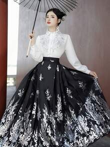 Falda De Estilo Chino Para Mujer Con Diseño De Cabeza De Caballo Y Impresión Plateada De Papel De Aluminio - Negro - Ver 7