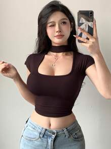 DAZY Women's Solid Color Hollow Out Slim Fit Cropped T-Shirt - Brown - View 8